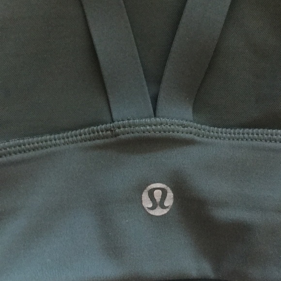 Lululemon Sheer Sports Bra - Size 6 - Picture 4 of 4